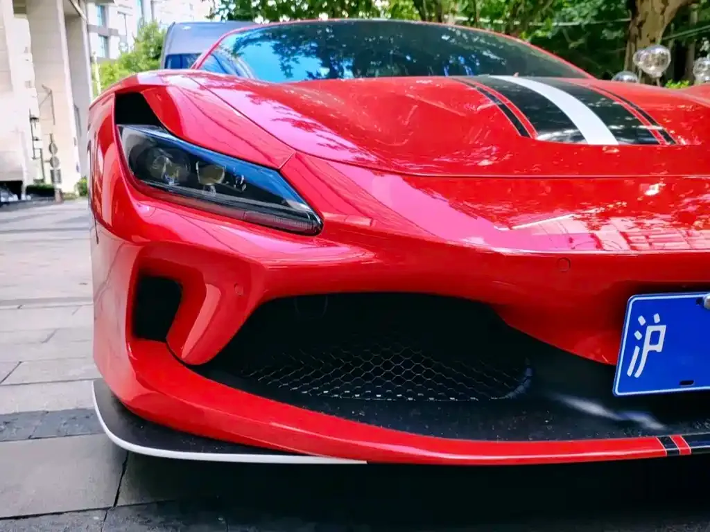 Ferrari F8 — фото 2