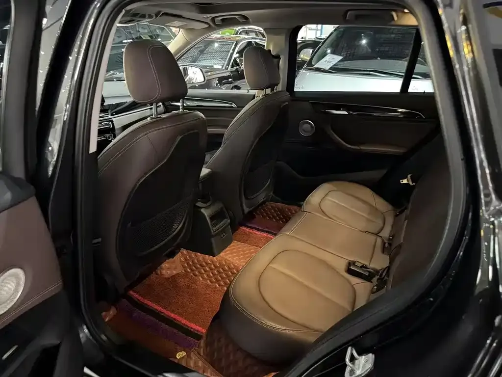 BMW X1 2021 из CN, фото 4