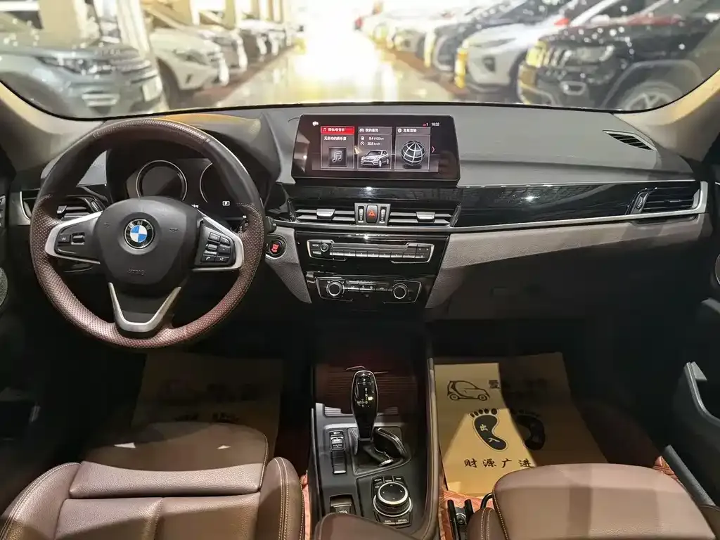 BMW X1 2021 из CN, фото 8