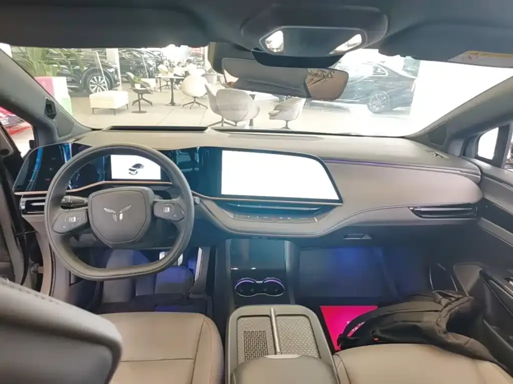 Hongqi EH7 2025 из CN, фото 4