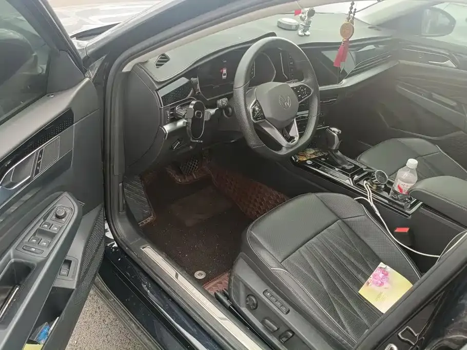 Volkswagen Passat — фото 6