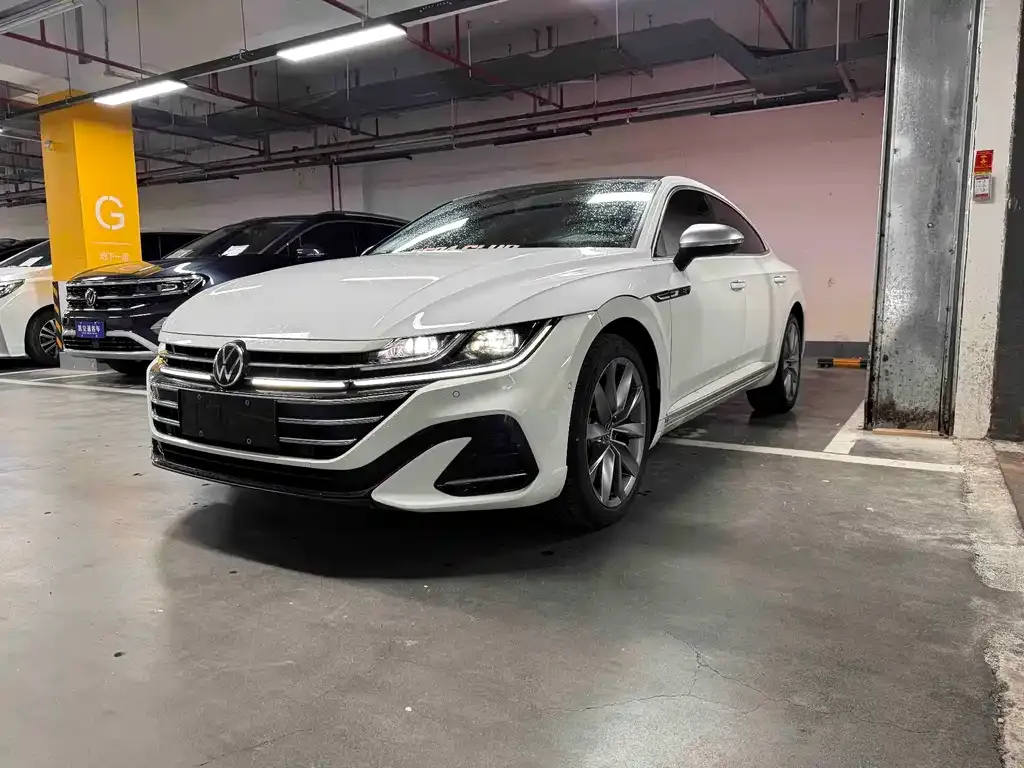 Volkswagen CC — фото 1