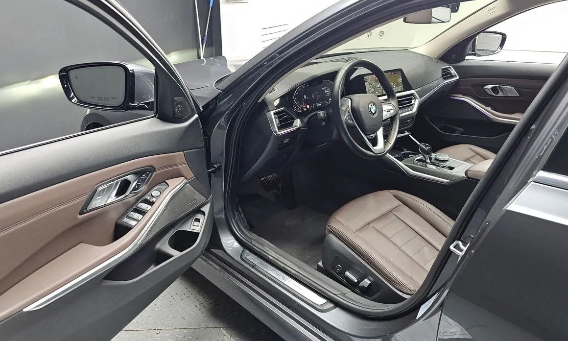 BMW 3-Series 2021 из KR, фото 8