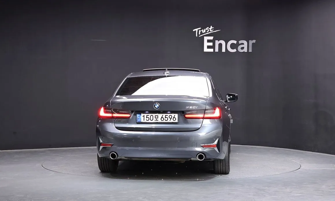 BMW 3-Series 2021 из KR, фото 5