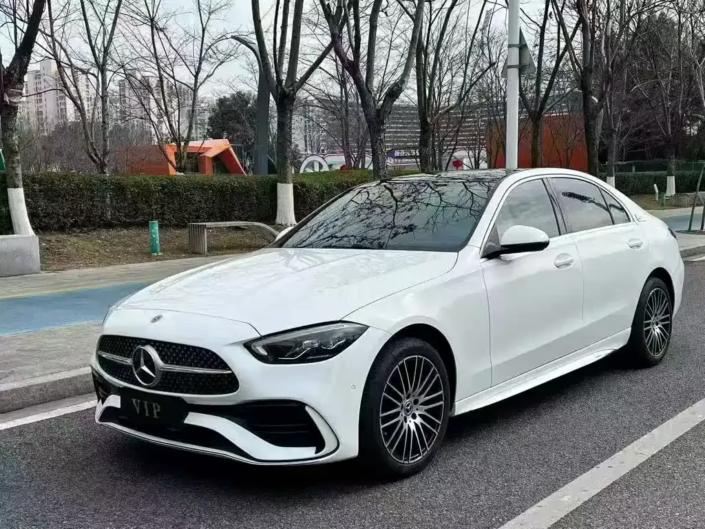 Mercedes-Benz C-Class — фото 1