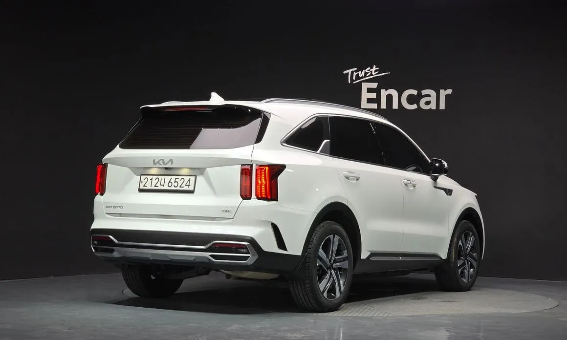 Kia Sorento — фото 9