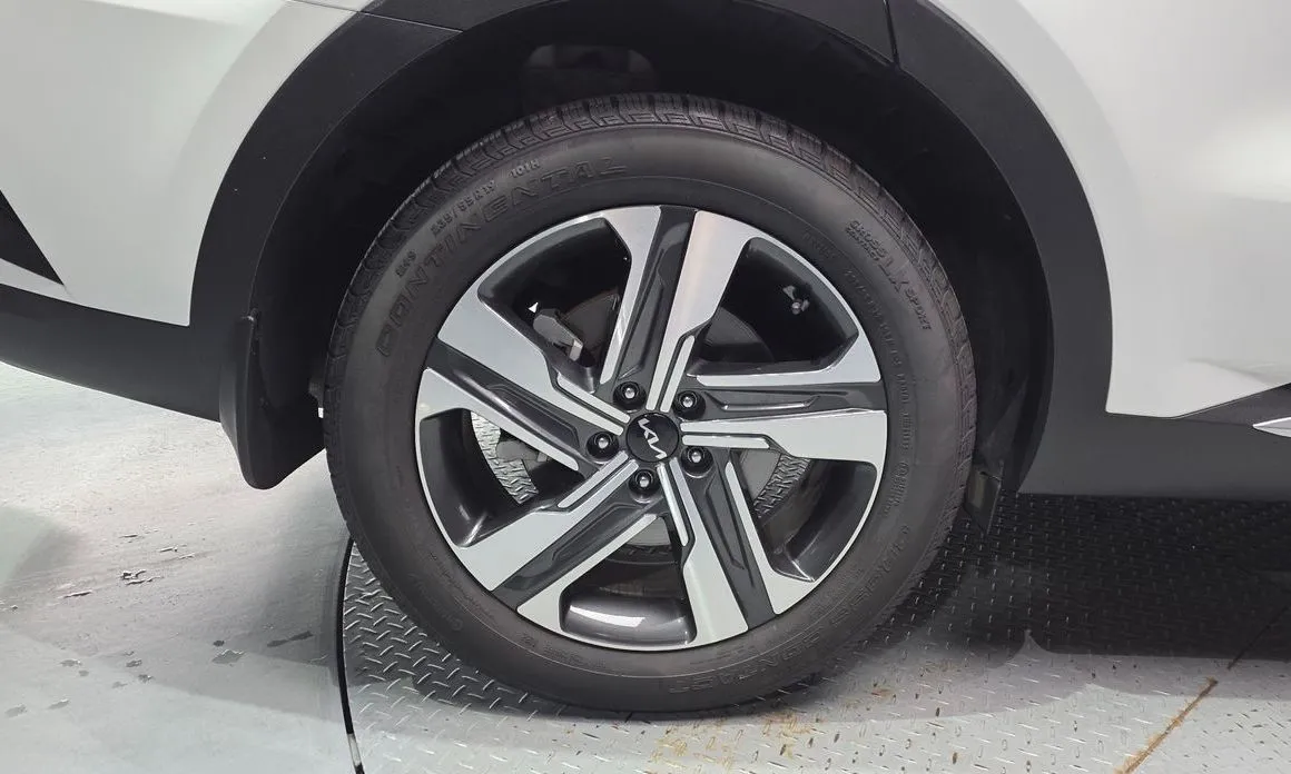 Kia Sorento — фото 4