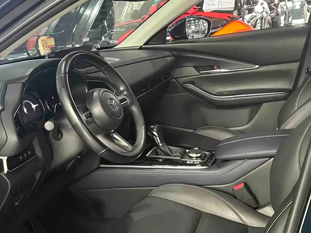 Mazda CX-30 2022 из CN, фото 5