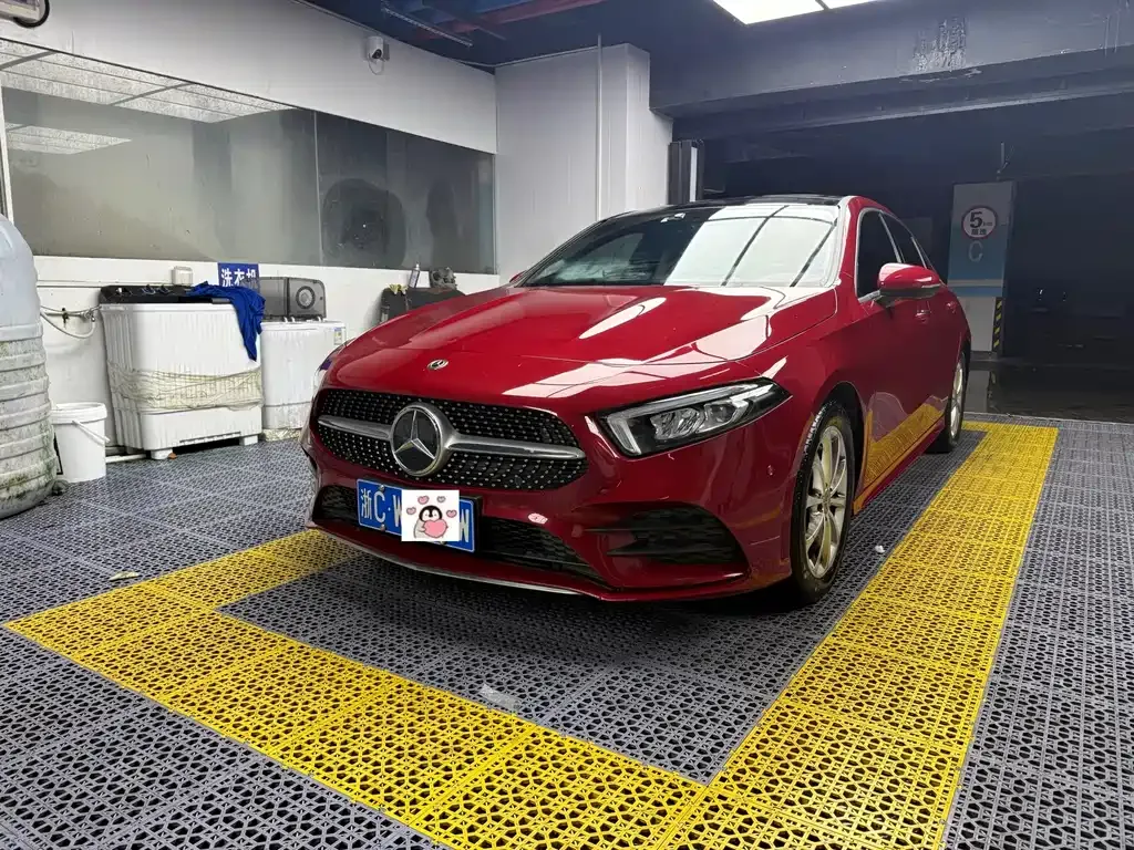 Mercedes-Benz A-Class — фото 1
