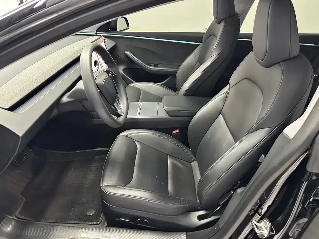 Tesla Model 3 — фото 8