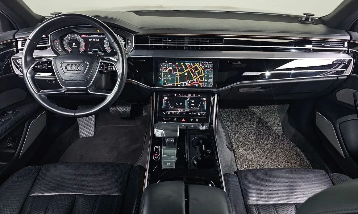 Audi A8 — фото 10