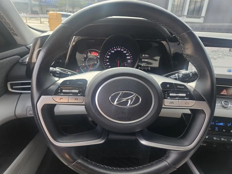 Hyundai AVANTE — фото 3
