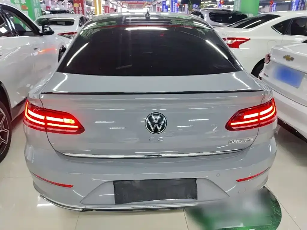 Volkswagen CC — фото 3