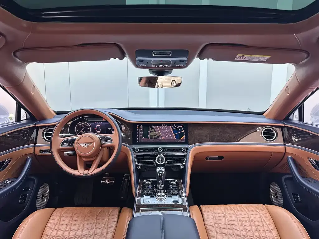 Bentley Flying Spur — фото 8