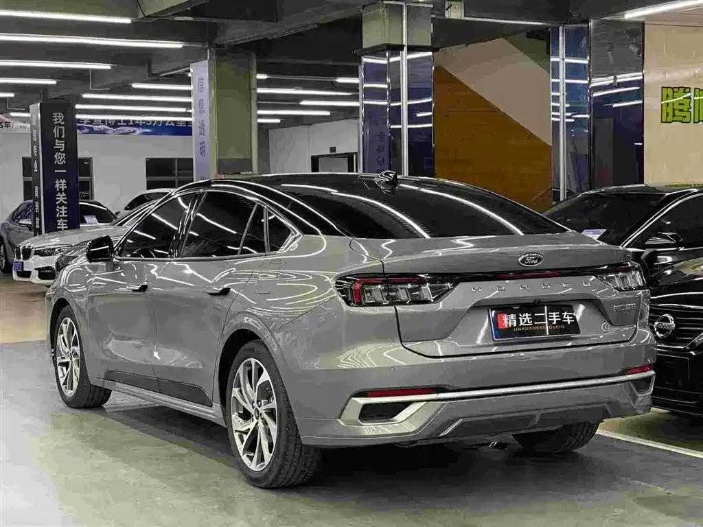 Ford Mondeo — фото 7