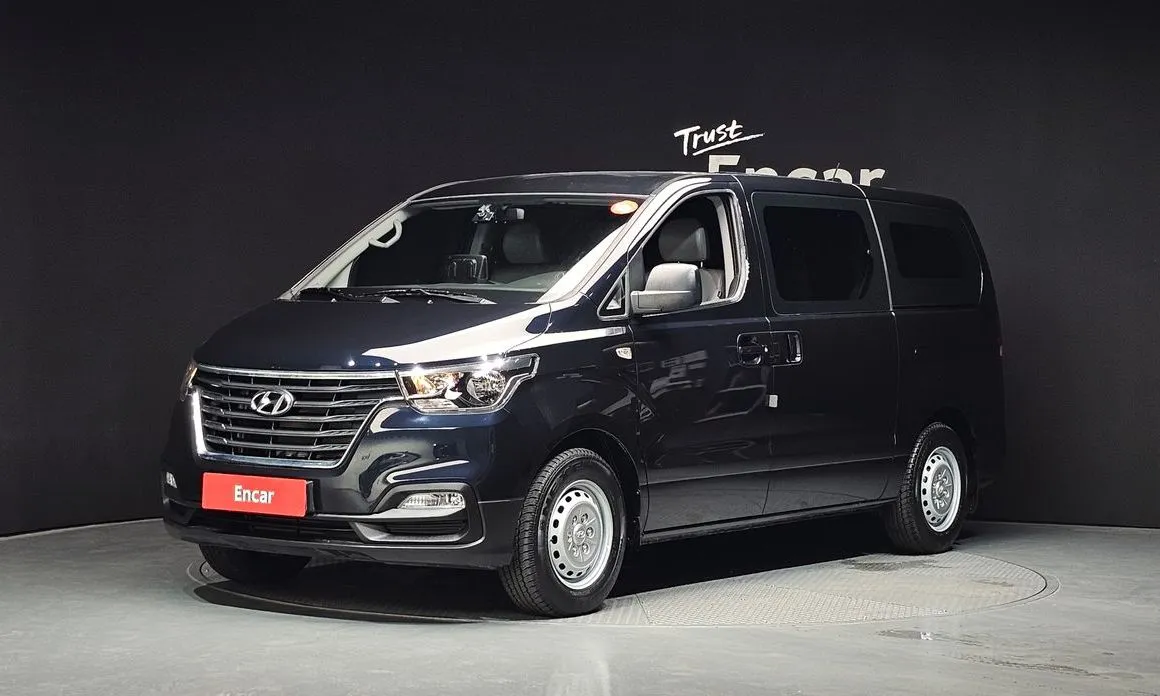 Hyundai Starex — фото 1