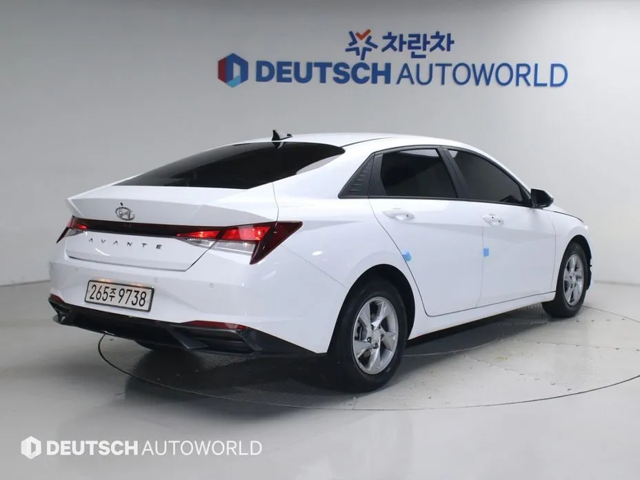 Hyundai AVANTE — фото 9