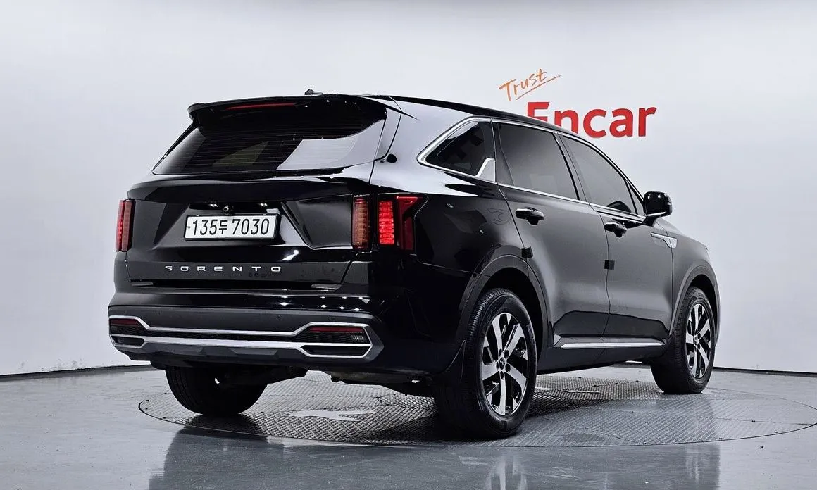 Kia Sorento — фото 5