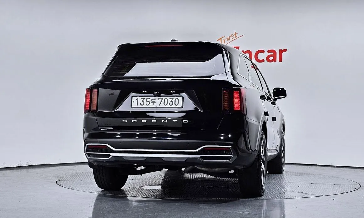 Kia Sorento — фото 3