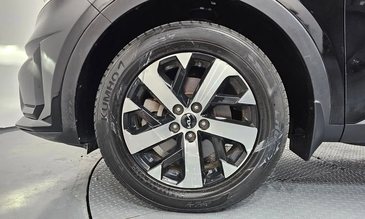 Kia Sorento — фото 10