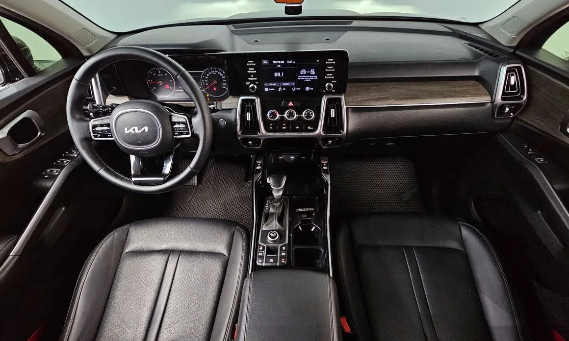 Kia Sorento — фото 7