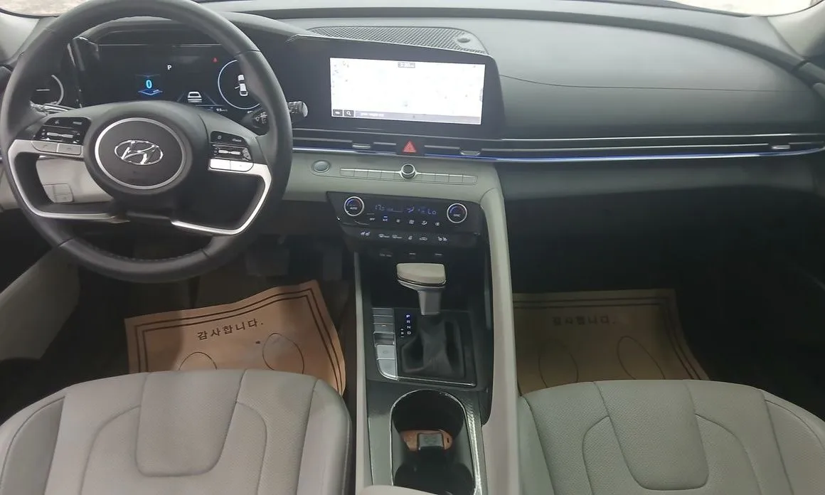 Hyundai AVANTE 2021 из KR, фото 3