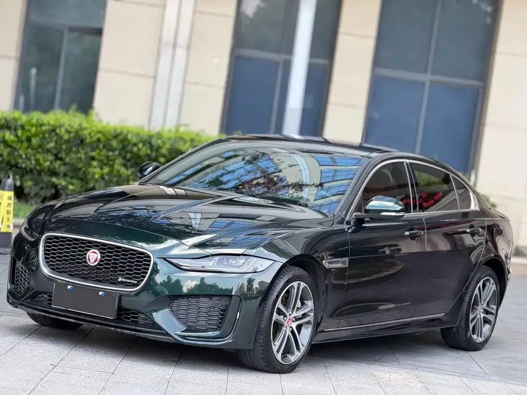 Jaguar XEL — фото 1