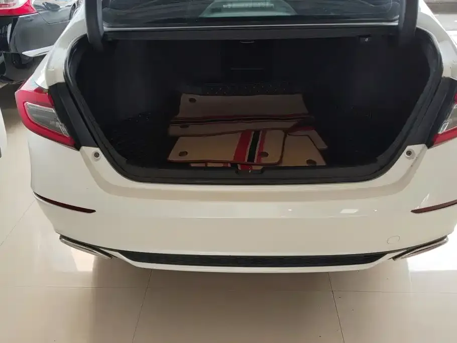 Honda Accord — фото 3