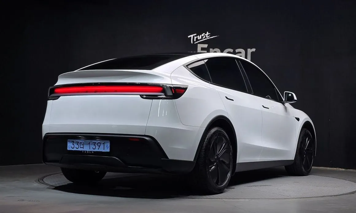 Tesla Model Y — фото 5