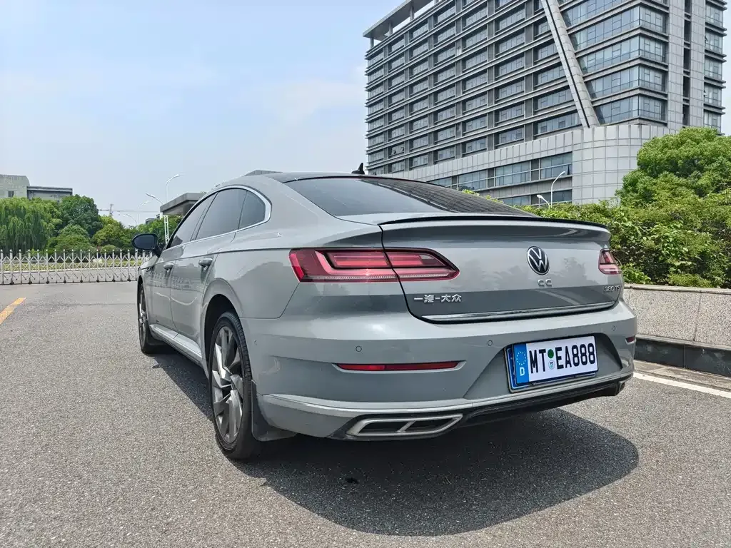 Volkswagen CC — фото 9