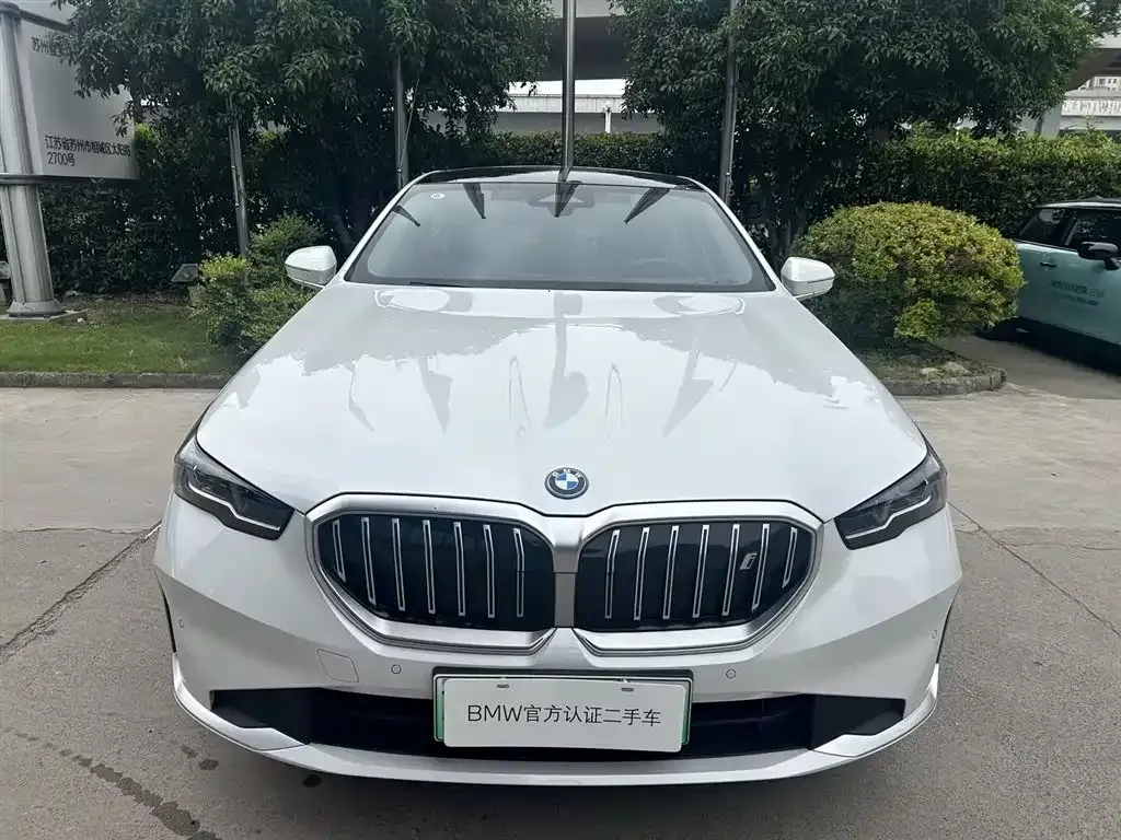 BMW i5 2025 из CN, фото 9