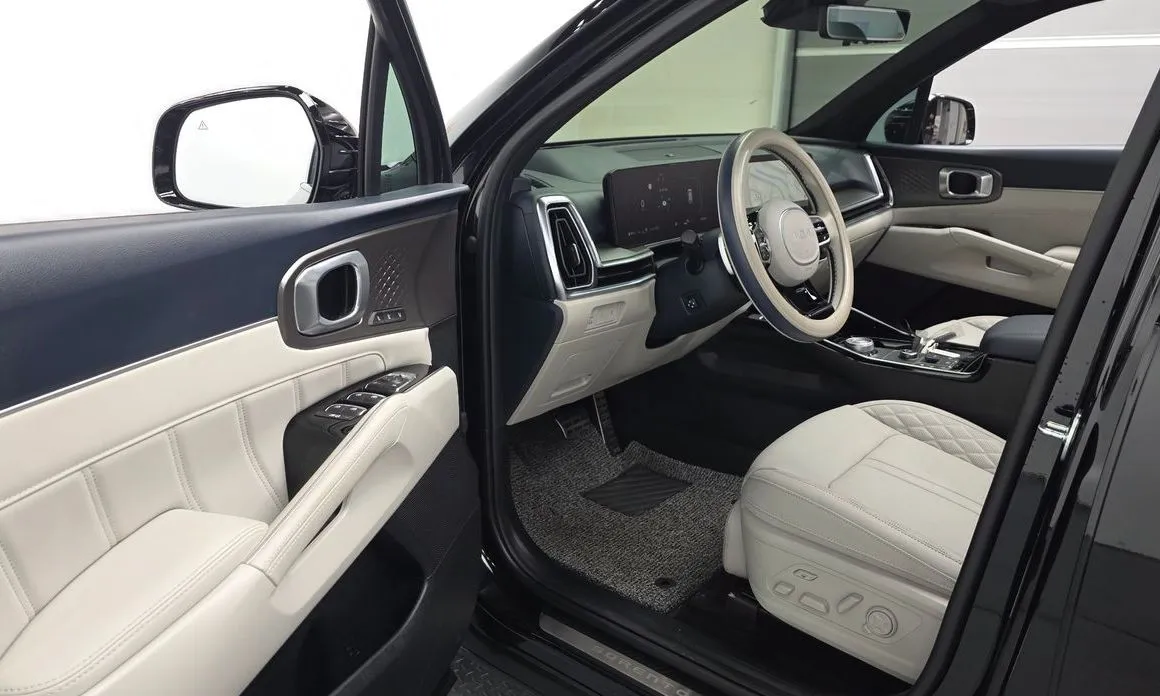 Kia Sorento — фото 6