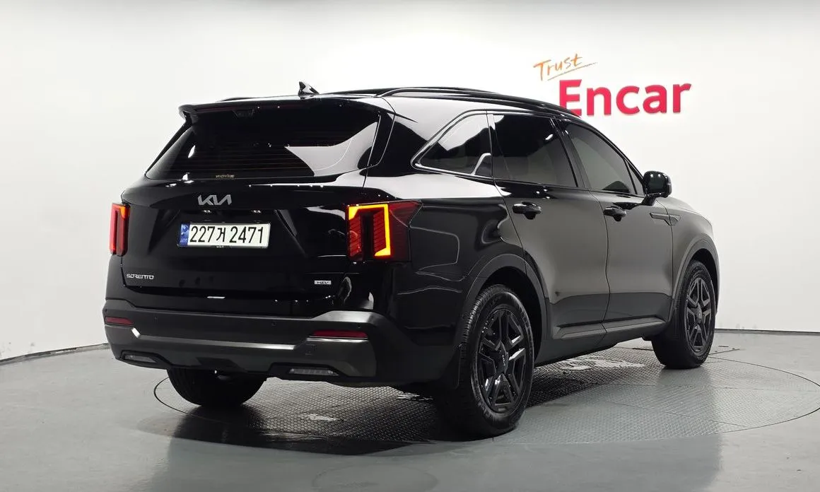 Kia Sorento — фото 4