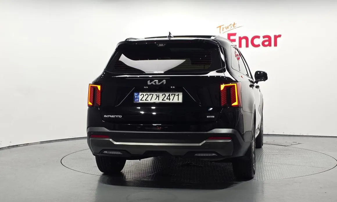 Kia Sorento — фото 3