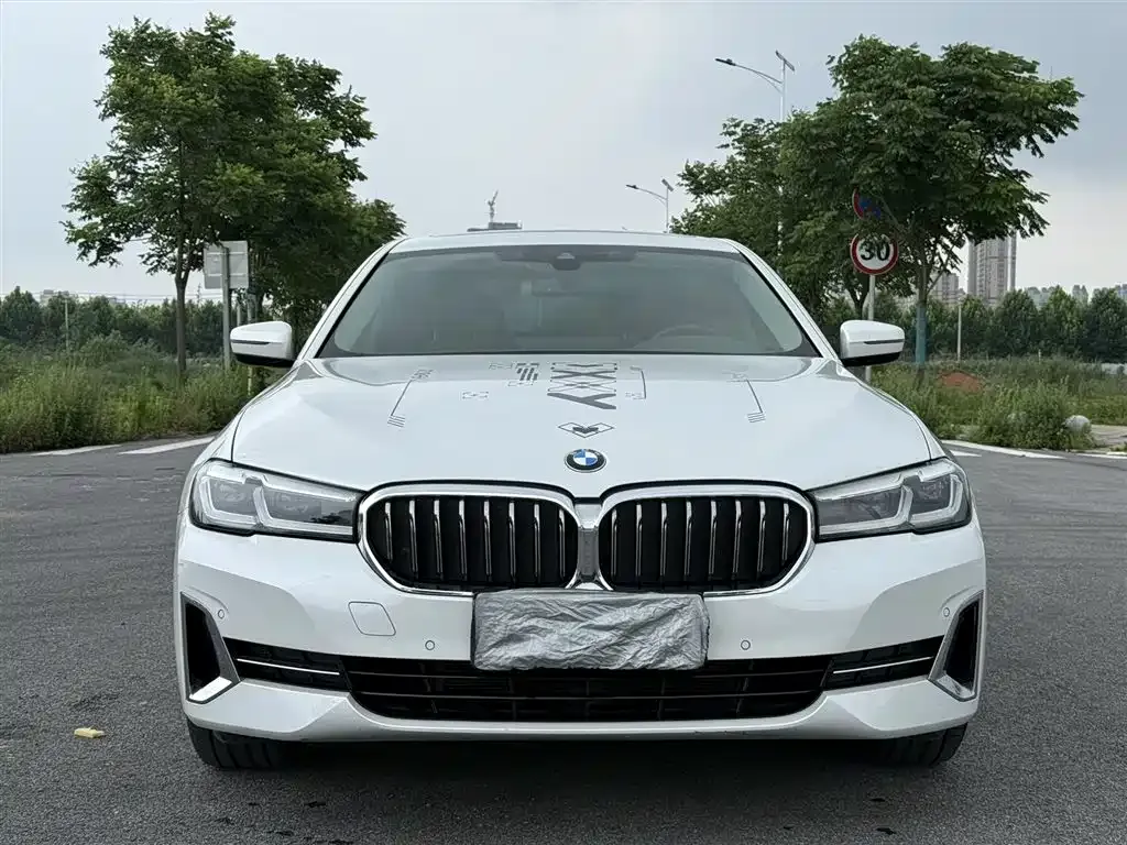 BMW 5 Series — фото 2