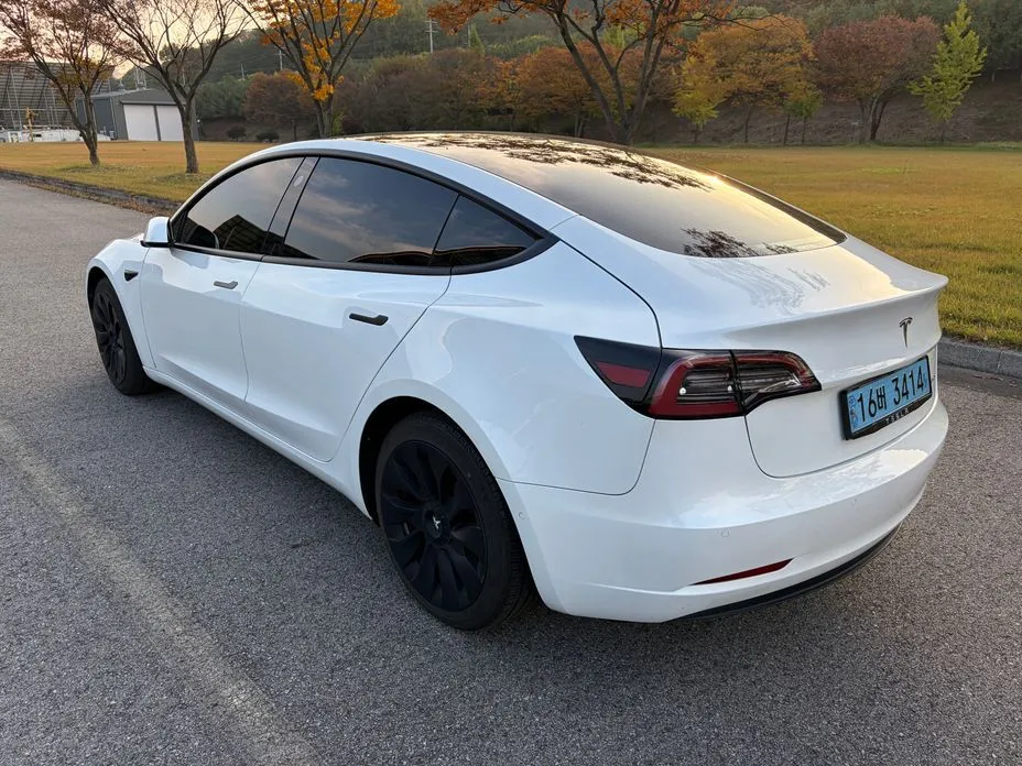 Tesla Model 3 — фото 3