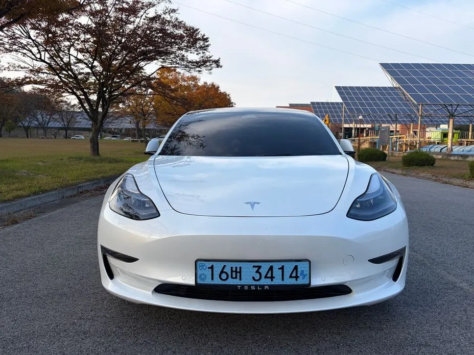 Tesla Model 3 — фото 5