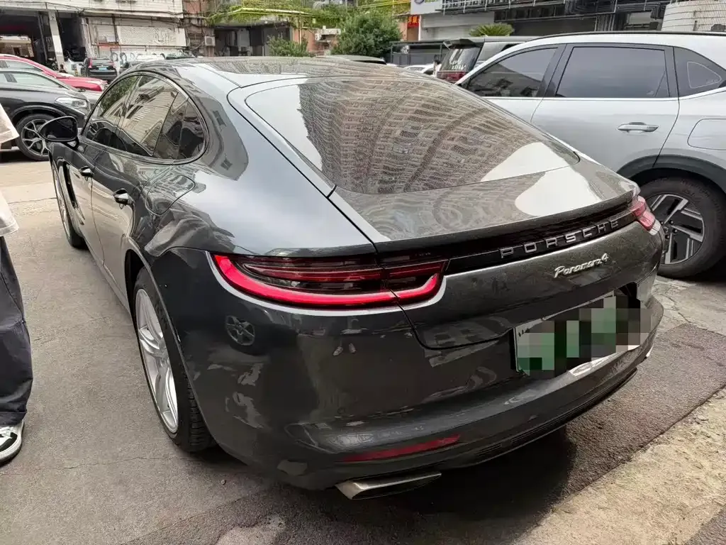 Porsche Panamera Hybrid — фото 10
