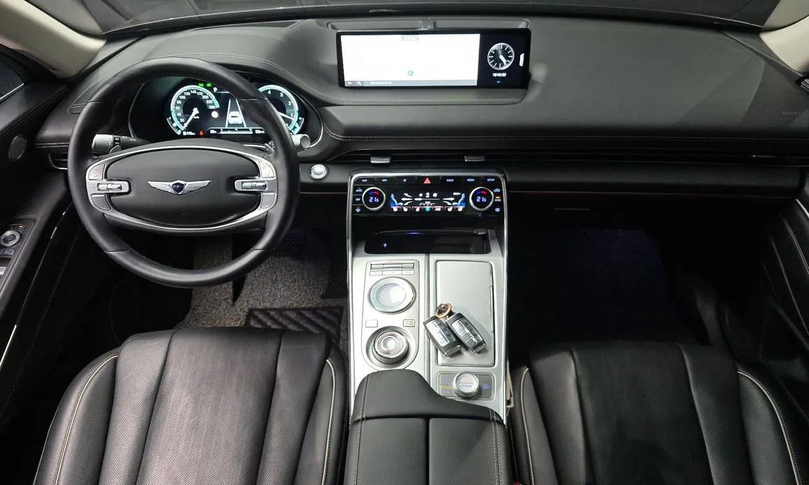 Genesis GV80 — фото 10