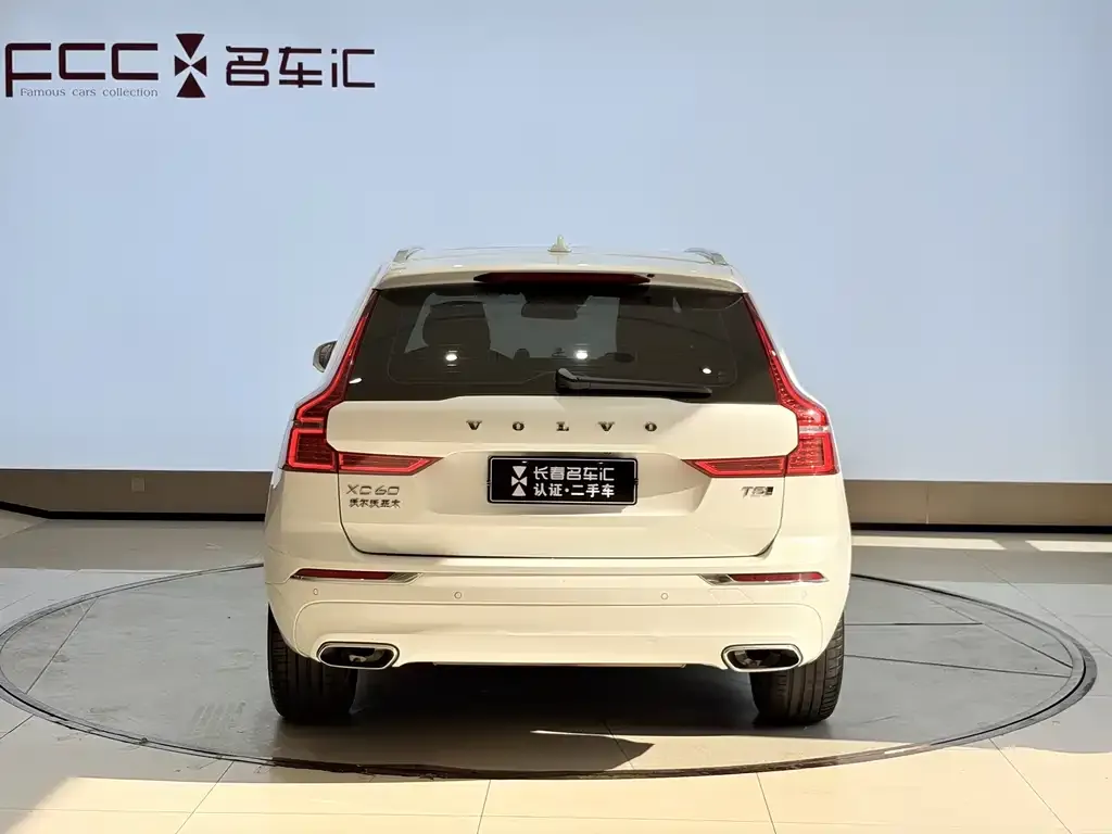 Volvo XC60 — фото 3