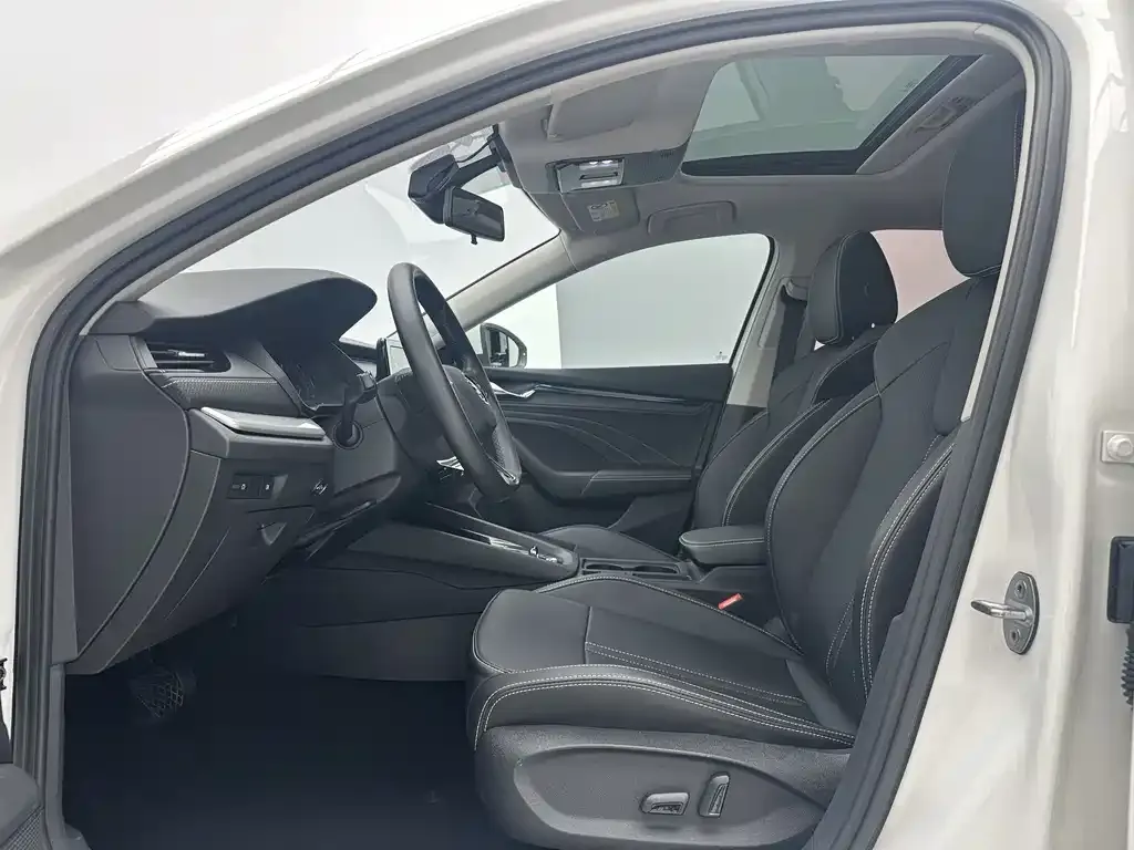 Skoda Octavia — фото 5