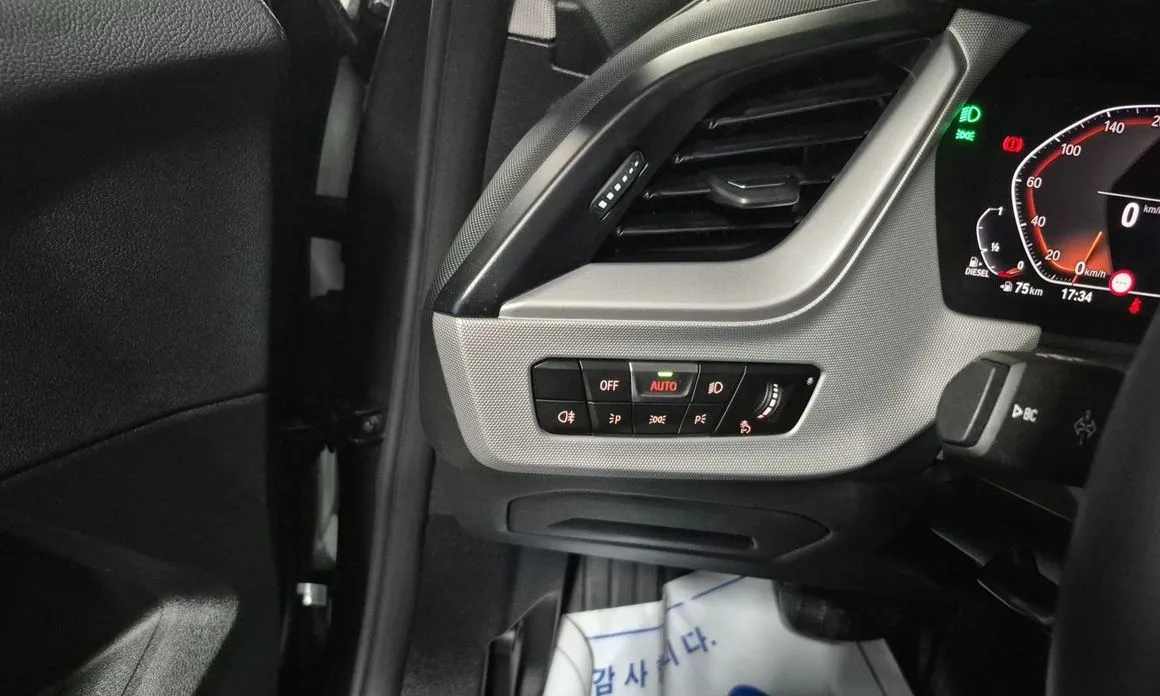 BMW 1-Series 2021 из KR, фото 10