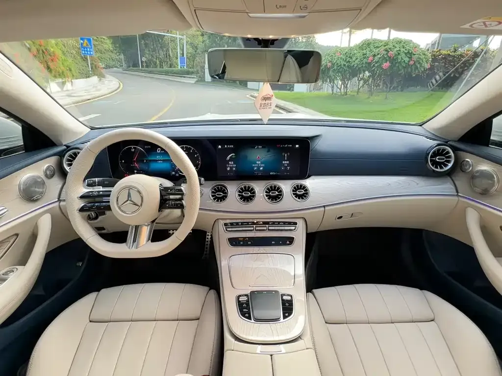 Mercedes-Benz E-Class (Import) — фото 5