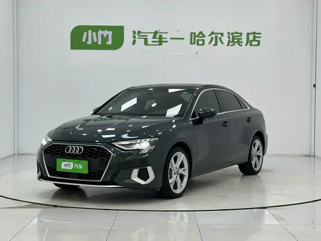 Audi A3 — фото 1