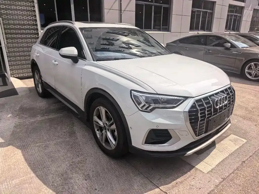 Audi Q3 — фото 2
