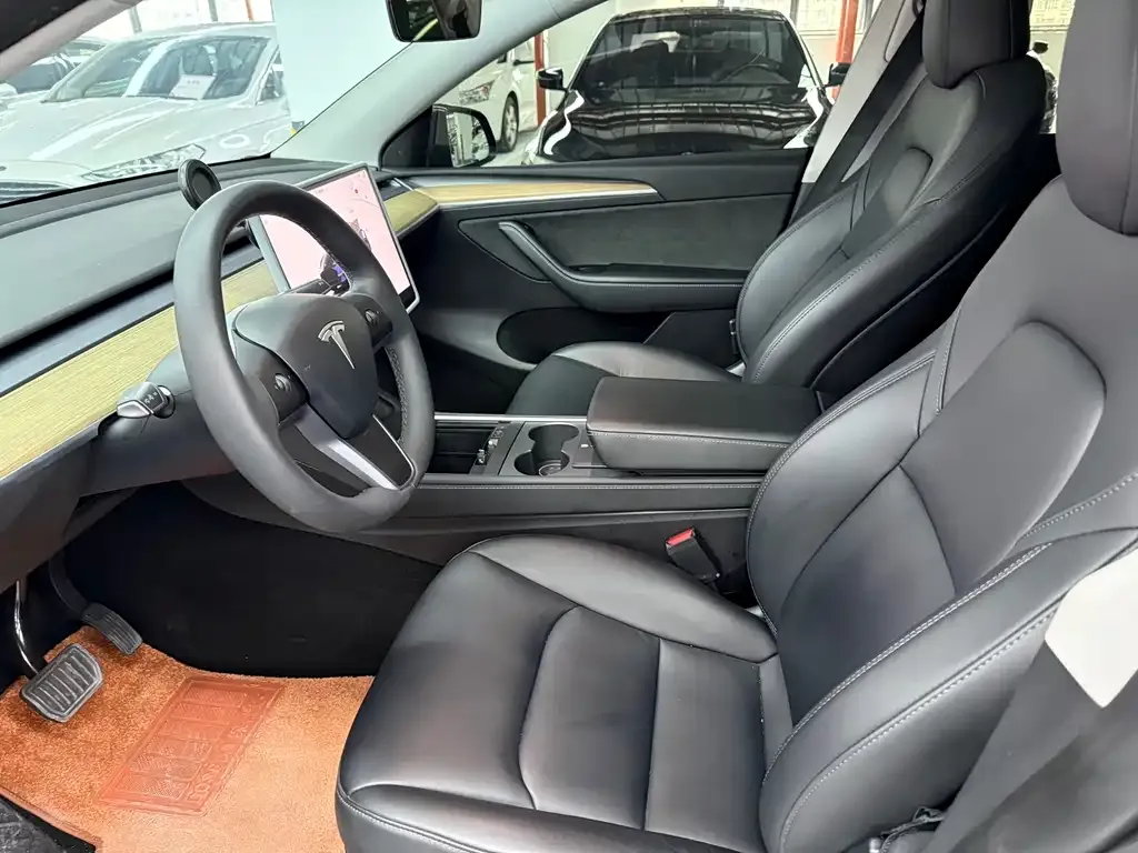 Tesla Model Y 2024 из CN, фото 8