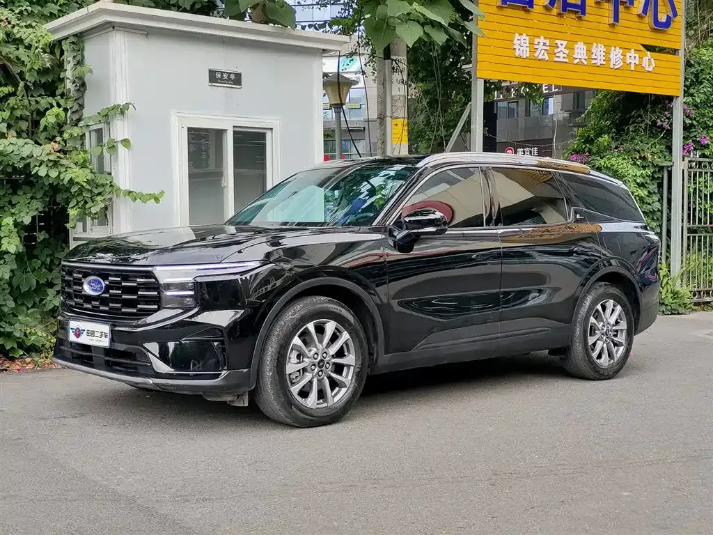 Ford Edge — фото 1