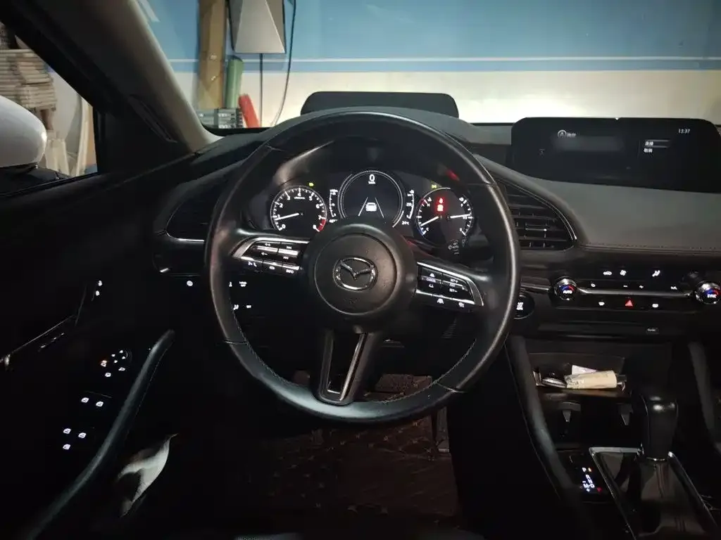 Mazda 3 Axela 2021 из CN, фото 2