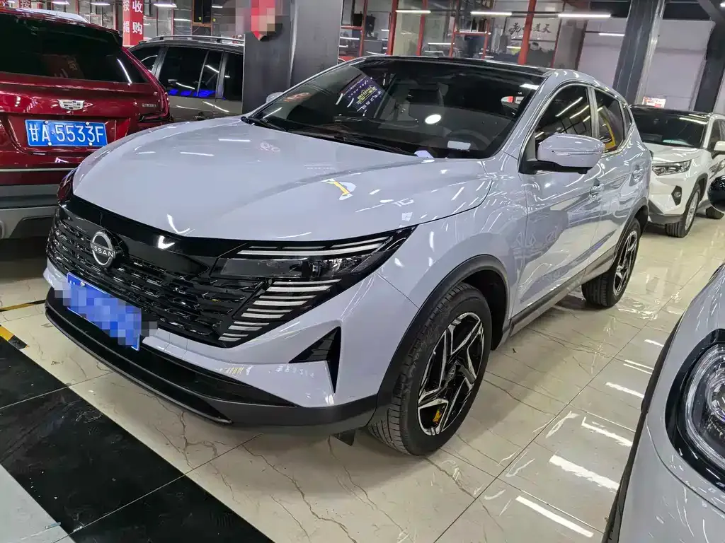 Nissan Qashqai — фото 1