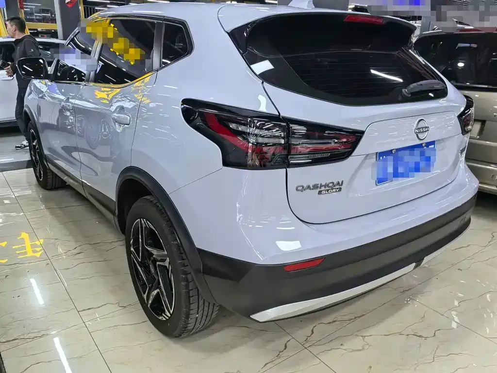 Nissan Qashqai — фото 7